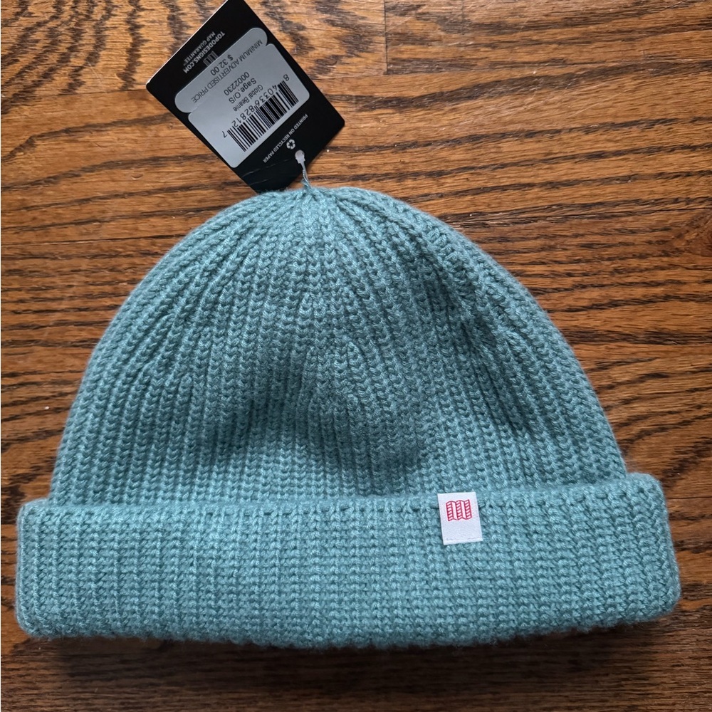 Topo designs hat in sage color